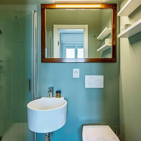 Sant'ambrogio's Retreat Apartment *